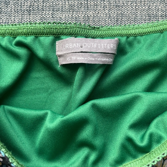 Urban Outfitters mini floral skirt - Picture 3 of 3